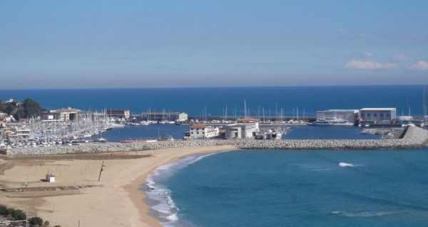 Hostal Portofino Arenys de Mar ภายนอก รูปภาพ