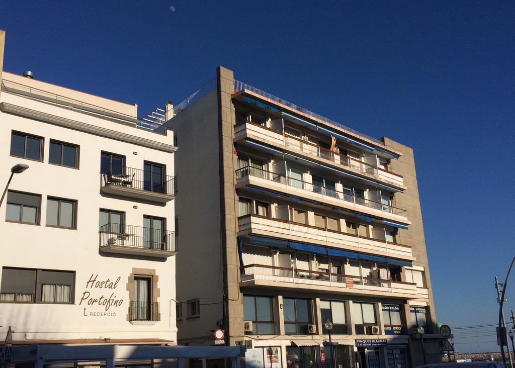 Hostal Portofino Arenys de Mar ภายนอก รูปภาพ