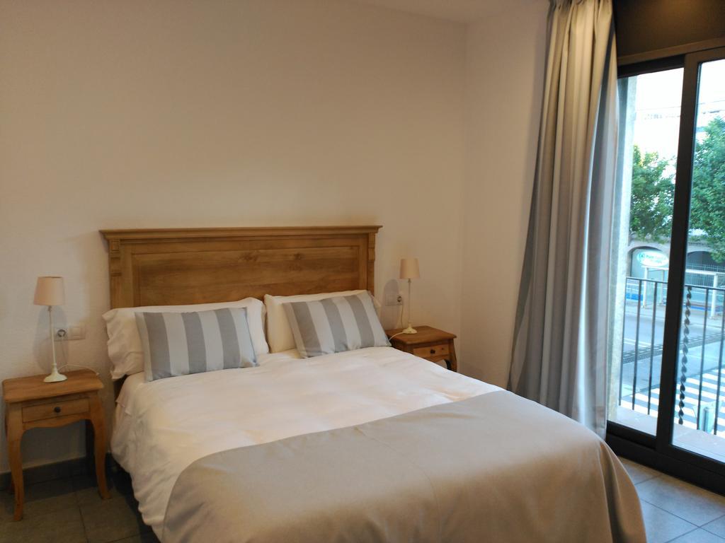 Hostal Portofino Arenys de Mar ภายนอก รูปภาพ
