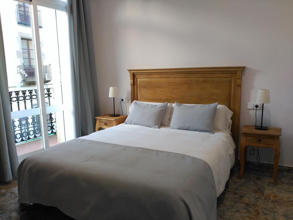Hostal Portofino Arenys de Mar ภายนอก รูปภาพ