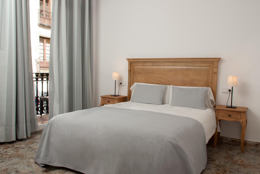 Hostal Portofino Arenys de Mar ภายนอก รูปภาพ