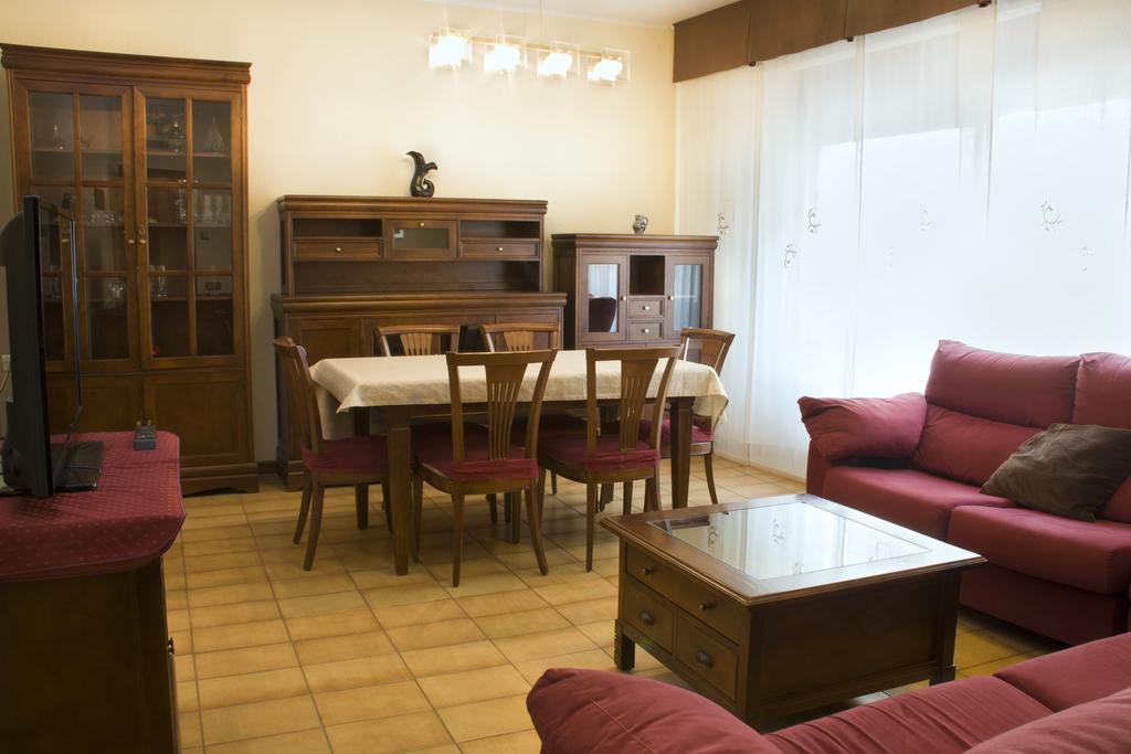 Hostal Portofino Arenys de Mar ภายนอก รูปภาพ