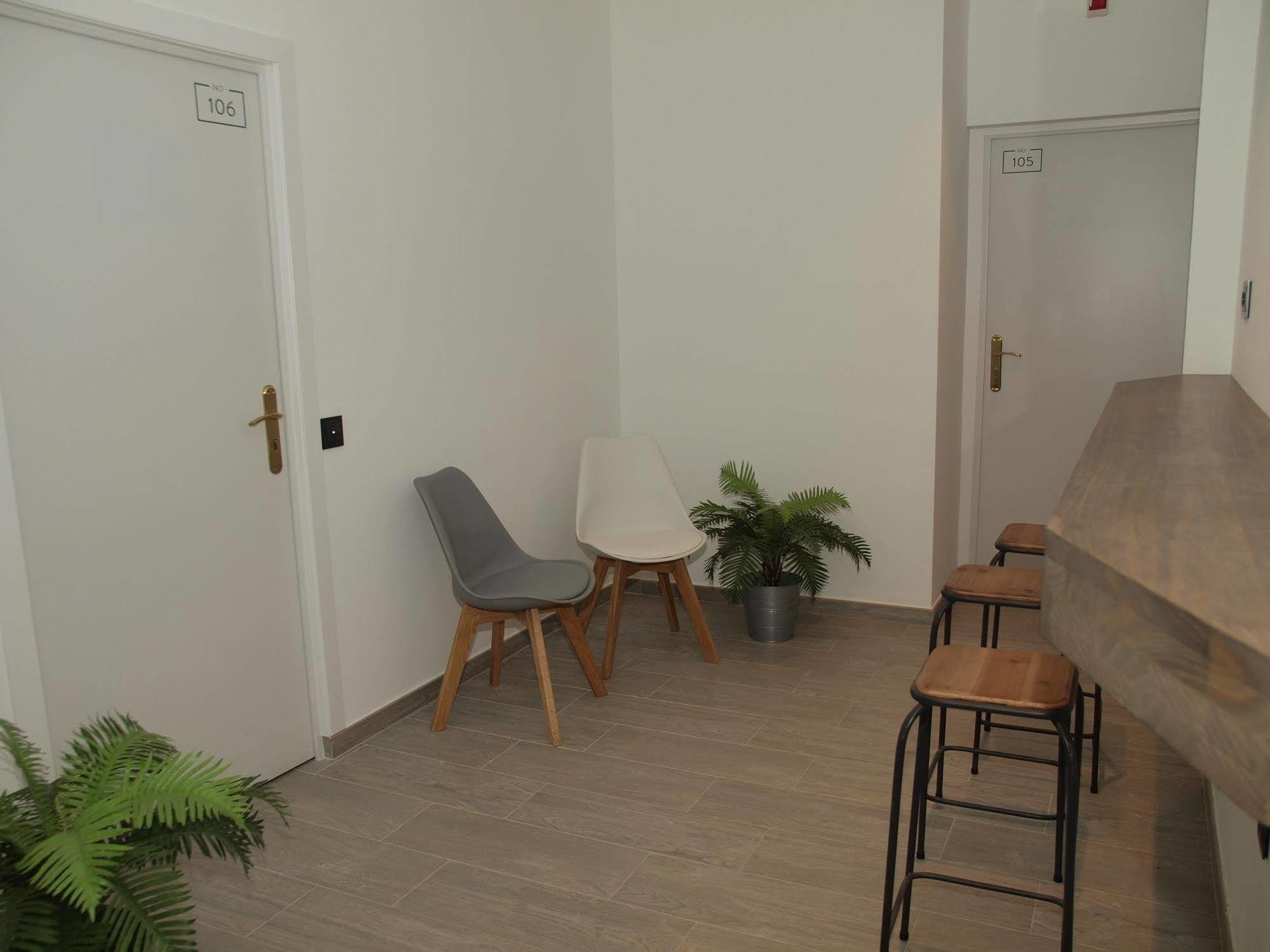 Hostal Portofino Arenys de Mar ภายนอก รูปภาพ